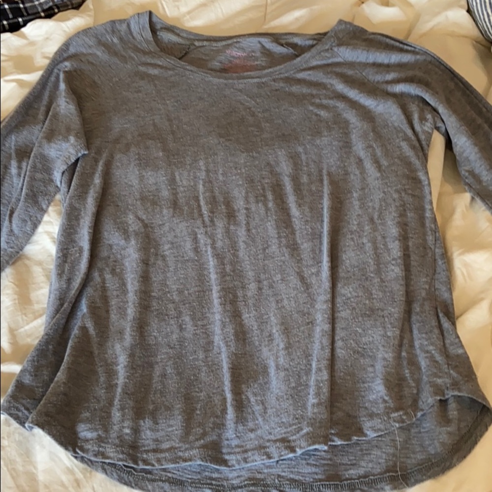 Grey long sleeve shirt